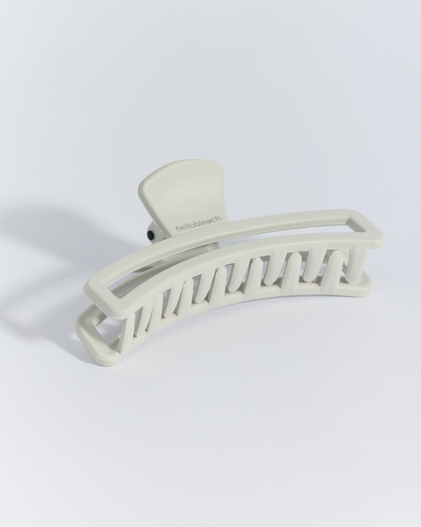Hello Bleach Claw Clip Ivory